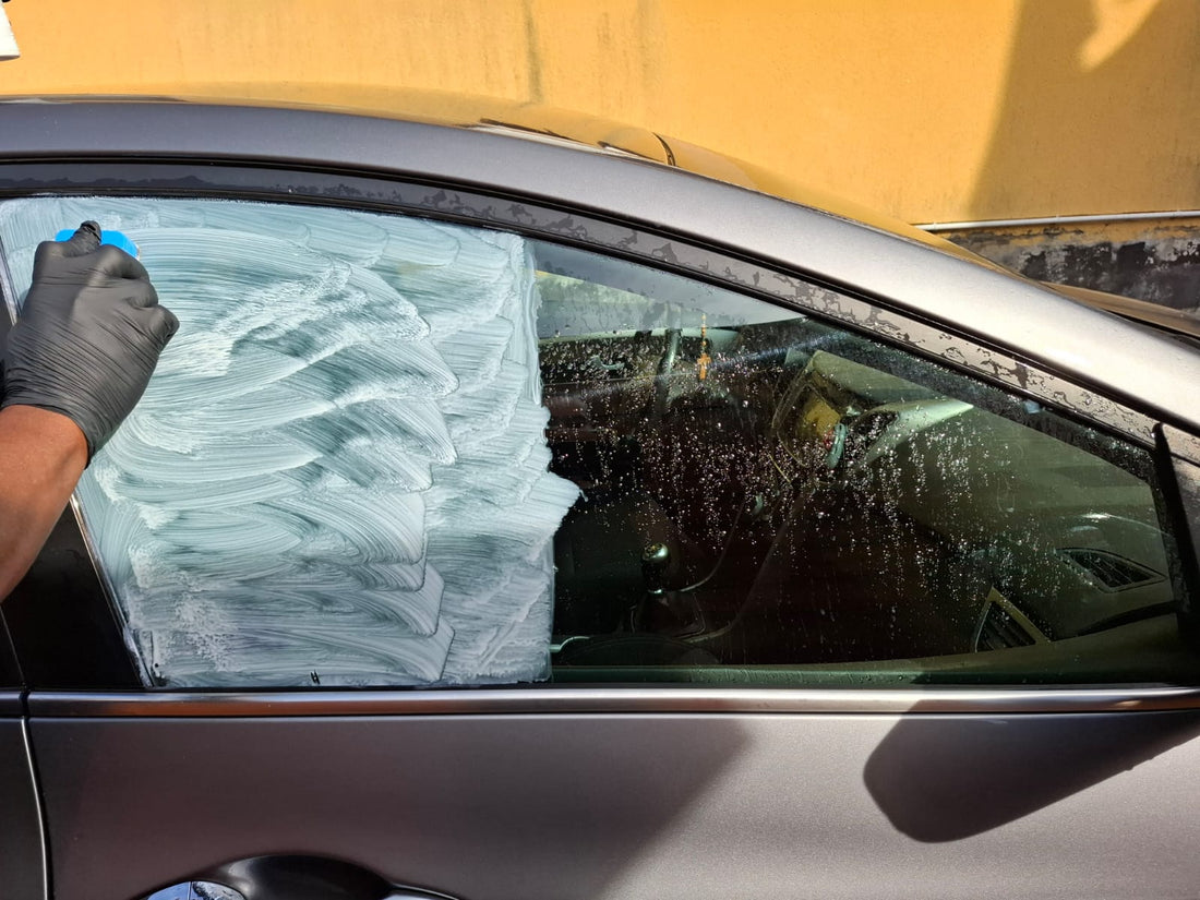 🪟 Vitres extérieures : comment éliminer les traces de silice et retrouver une transparence parfaite