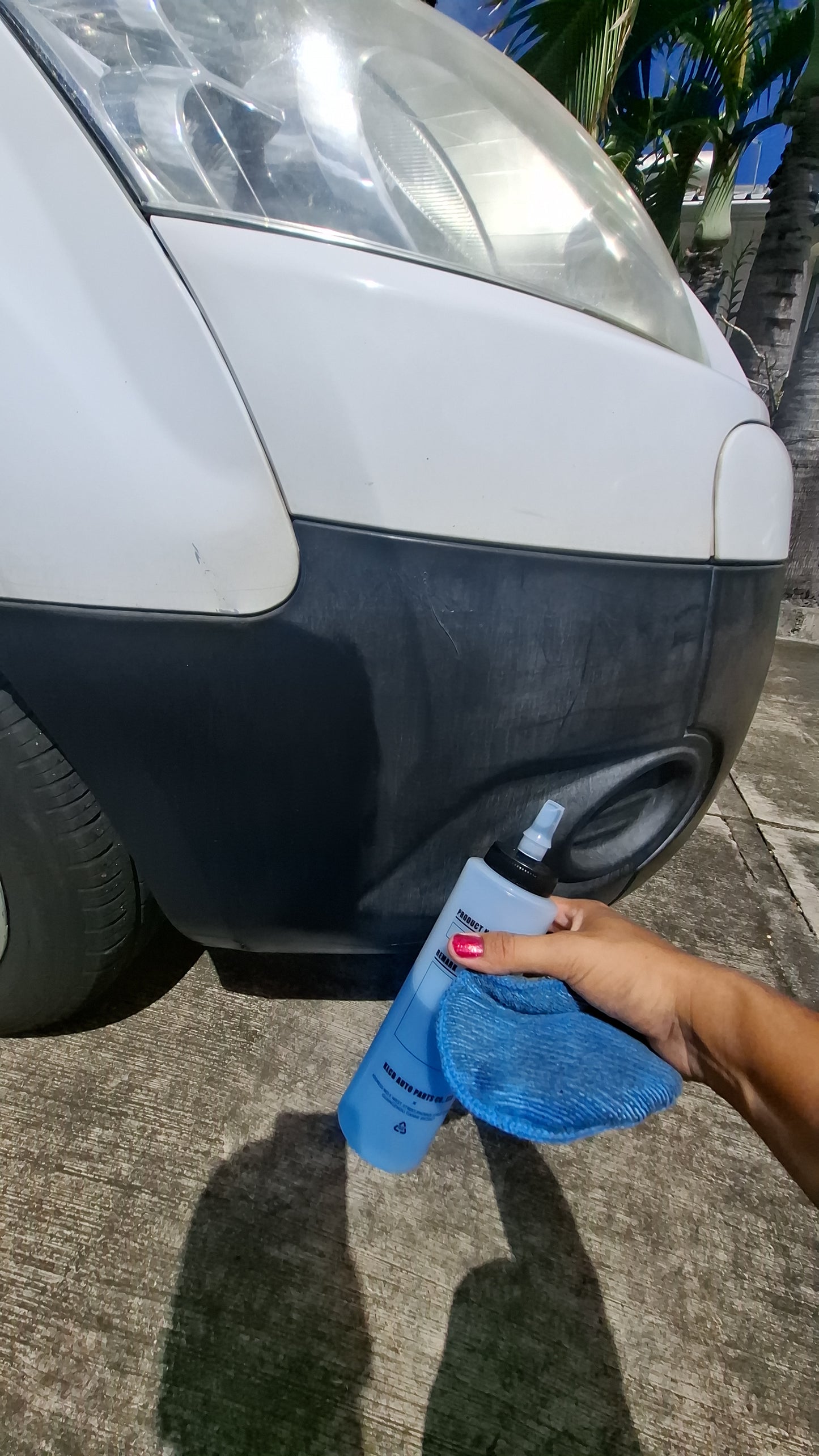 Fraber Superlux 1L – Rénovateur Plastique, Caoutchouc & Pneus de Voiture